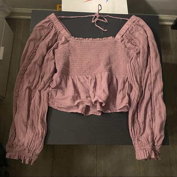 Cropped Long Sleeve - Picture 2 of 2